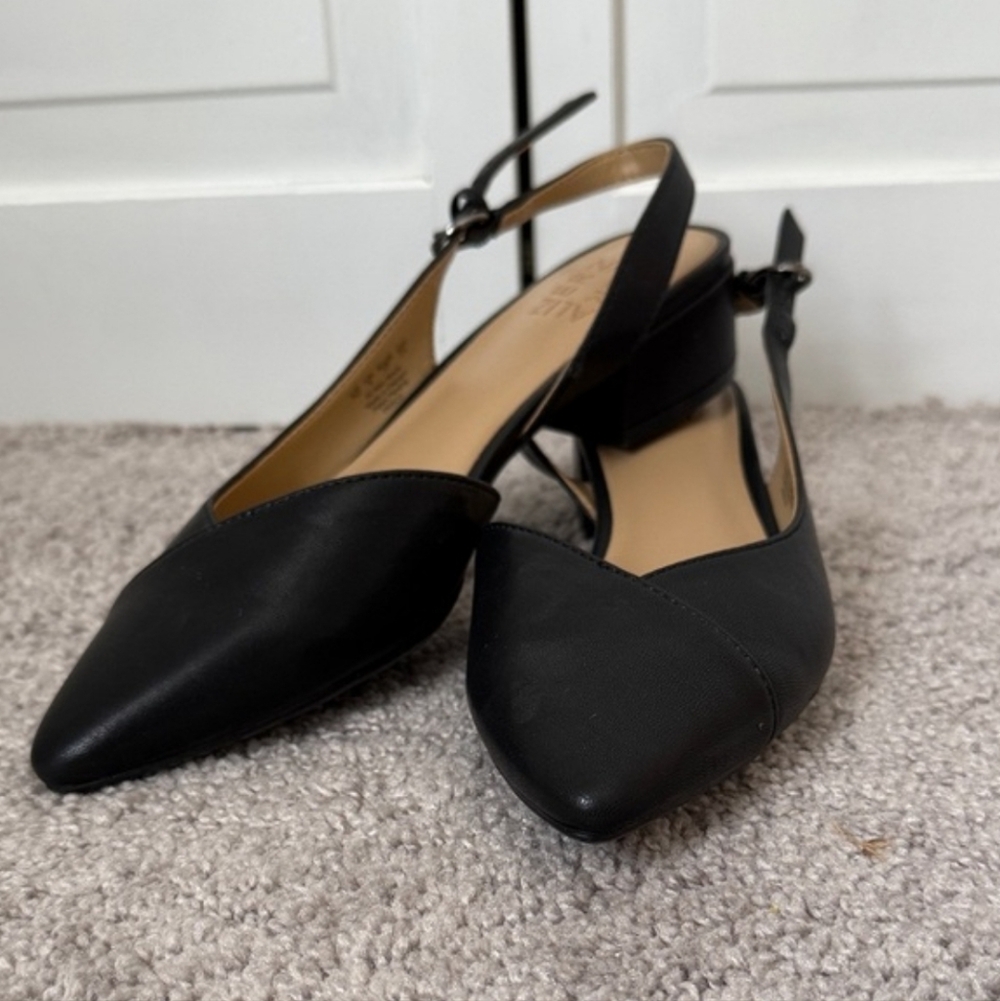 Classic Black Women's Slingback Pointed-Toe Heels -Size 7M
